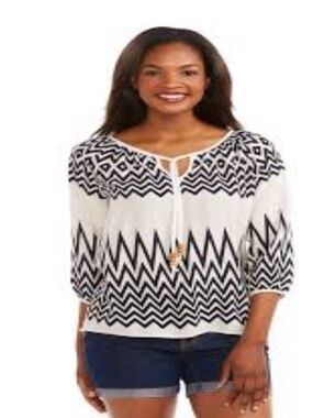 #602 Cato Black and Cream Chevron Tie-Front Peasant Top